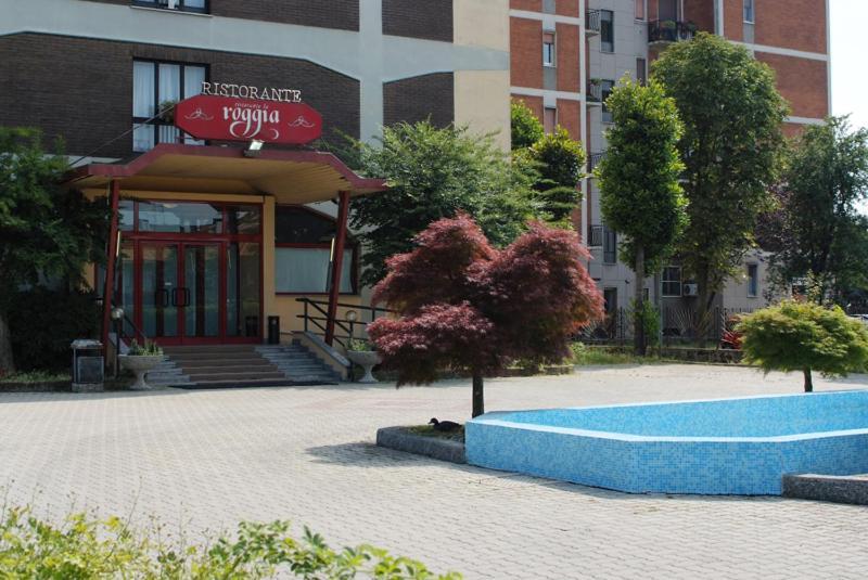 Hotel Europa Milano Rosate Exterior photo
